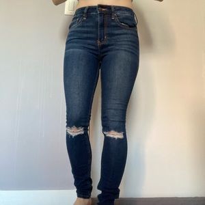 Hollister Darkwash Ripped Skinny Jeans